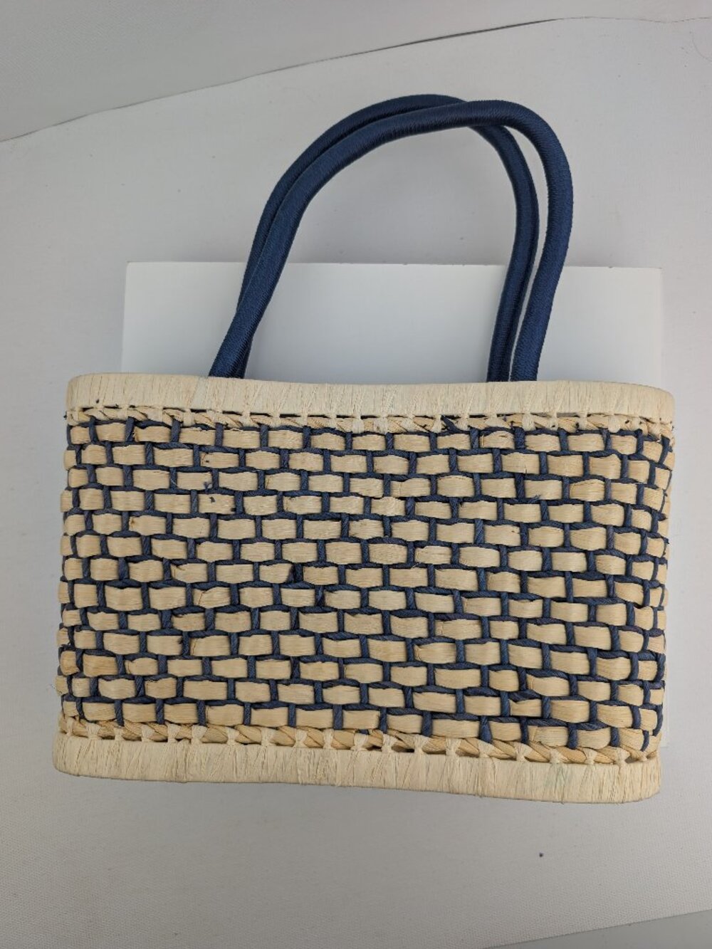 The Sak Original Woven Straw Rattan Basket Tote Bag Purse Navy Woven Insert EUC - Picture 3 of 12